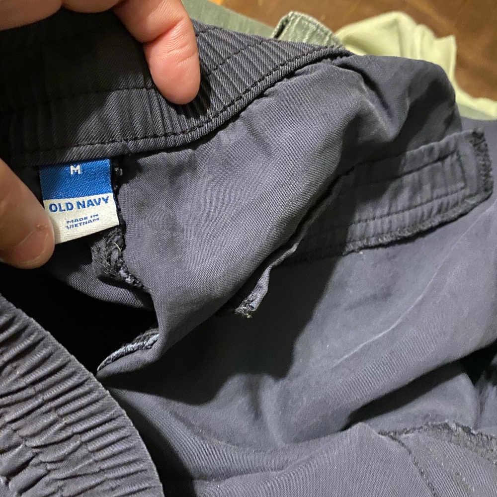 Old Navy size medium navy Jogger Pants with front pockets.  90% rayon 10% poly - Picture 9 of 9